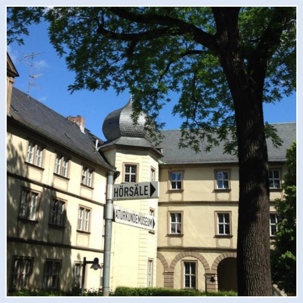 Uni Innenhof Bamberg